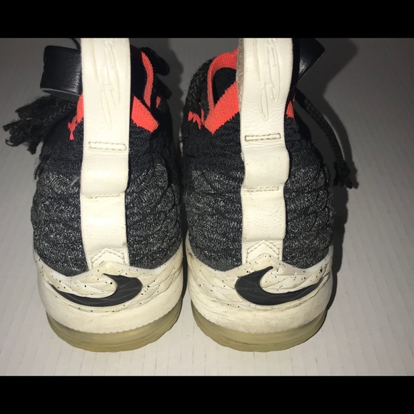 Nike LeBron 15 Black Bright Crimson size 4Y used - Picture 5 of 6